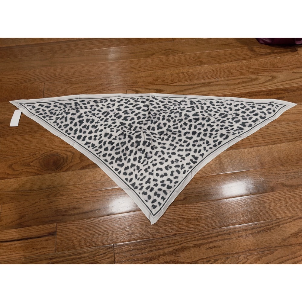 Ann Taylor 100% Silk Leopard Print Triangle Scarf White Black Purse Scarf